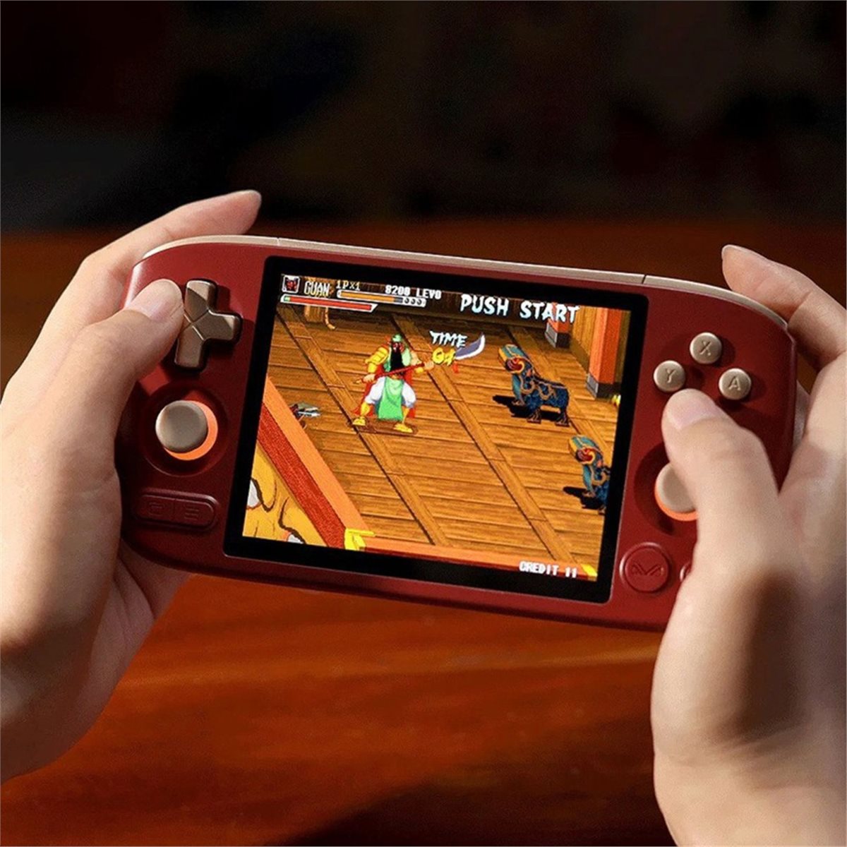 Gaming Console In - mise à jour. Console de jeu